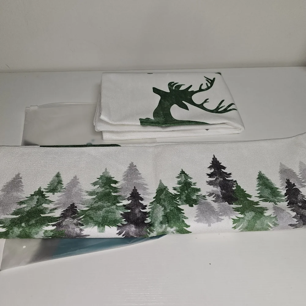 Christmas throw pillow cases‎ 2 Reindeer green grey and white